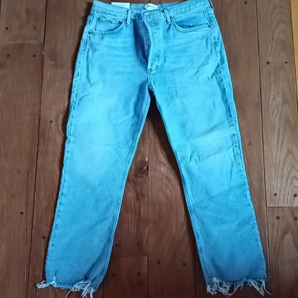 AGOLDE High Rise Riley Straight Crop  in light wash with raw hem - Picture 8 of 15